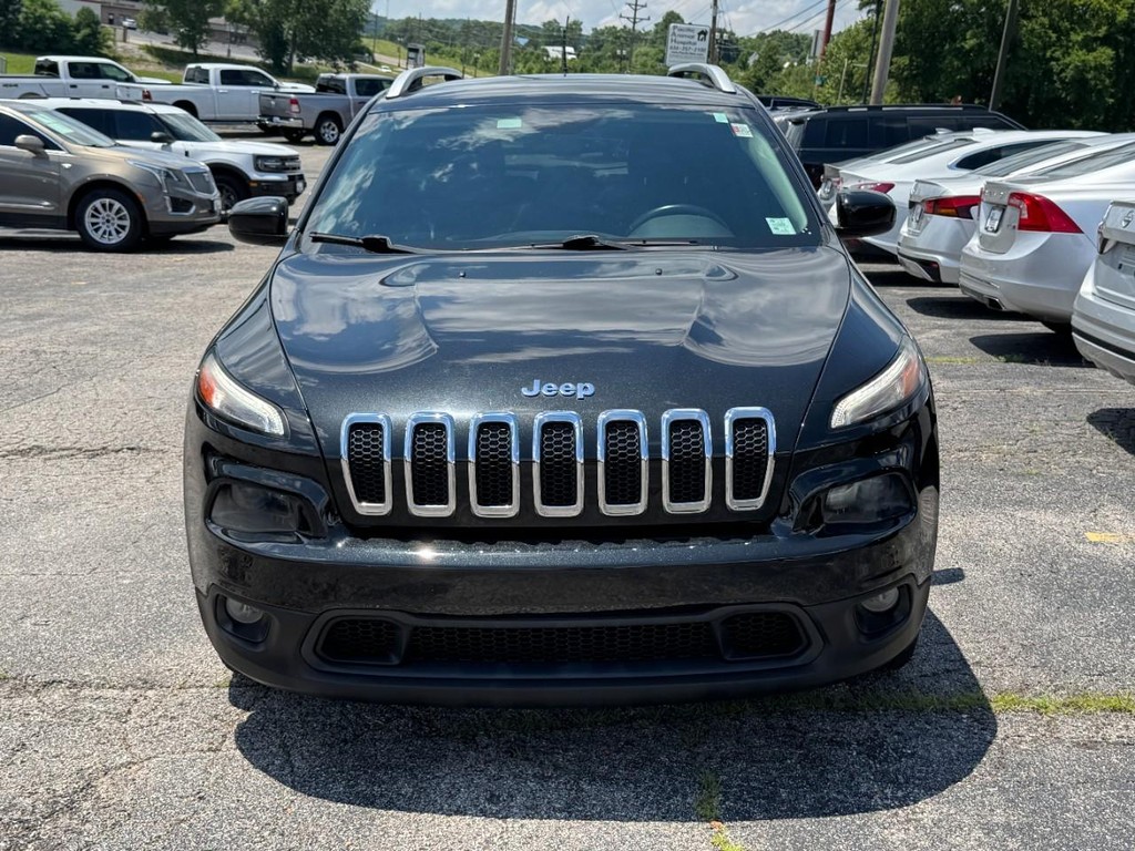 Jeep Cherokee Vehicle Full-screen Gallery Image 11