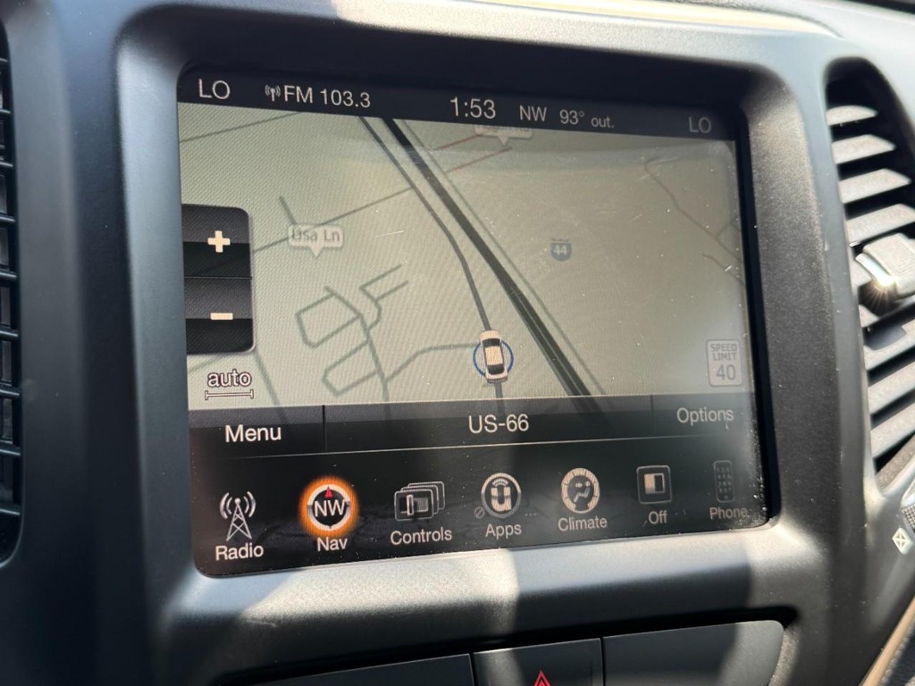 Jeep Cherokee Vehicle Full-screen Gallery Image 22