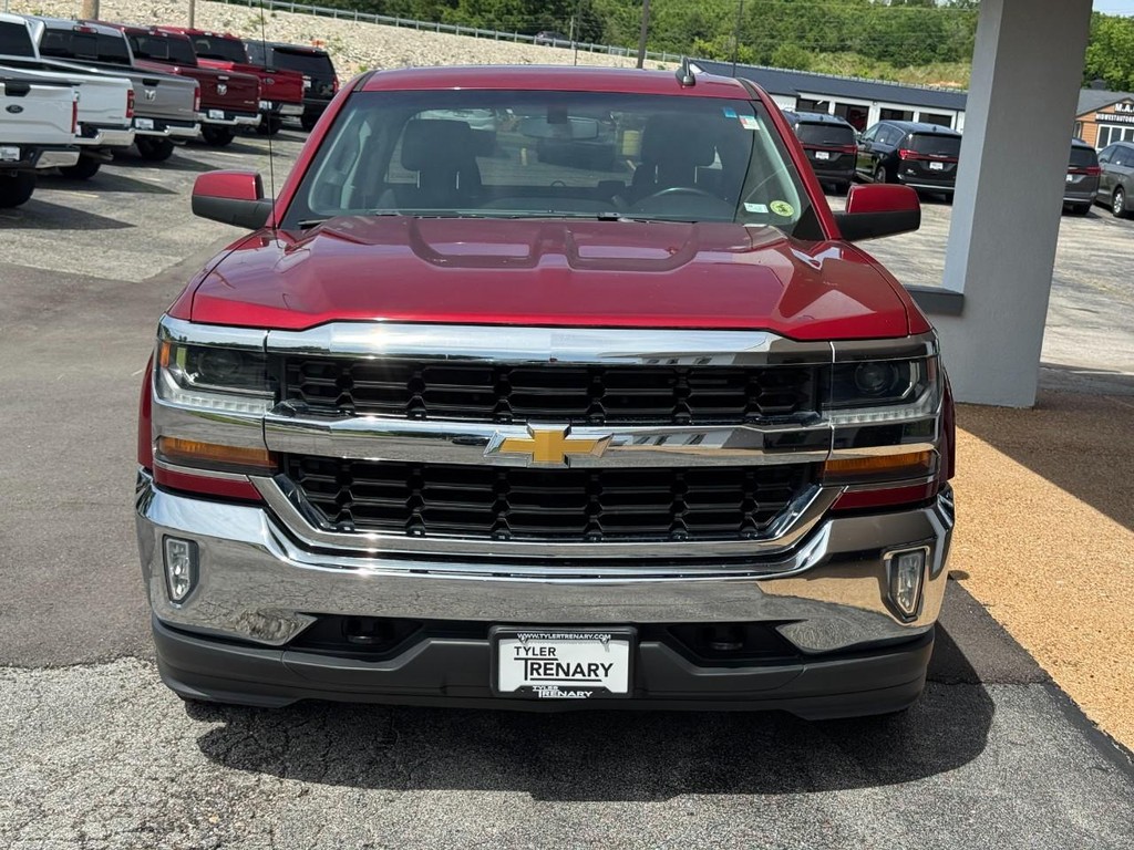 Chevrolet Silverado 1500 Vehicle Full-screen Gallery Image 11
