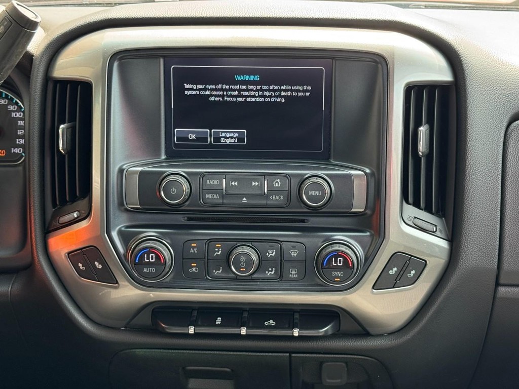Chevrolet Silverado 1500 Vehicle Full-screen Gallery Image 15