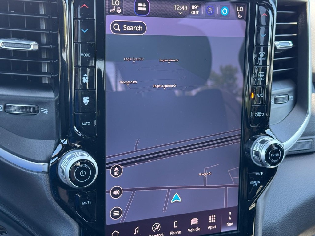 Ram 1500 Vehicle Full-screen Gallery Image 15