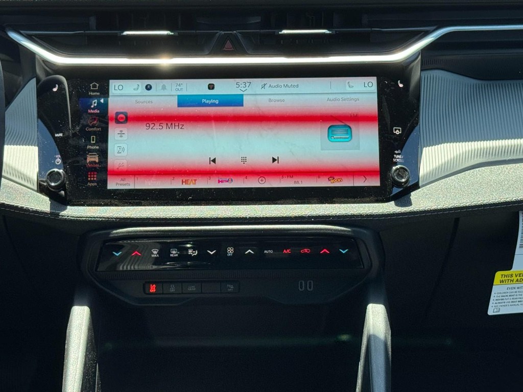 Jeep Cherokee Vehicle Full-screen Gallery Image 10