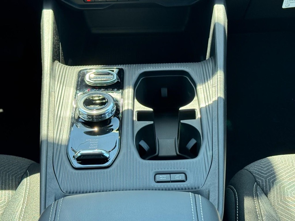 Jeep Cherokee Vehicle Full-screen Gallery Image 11