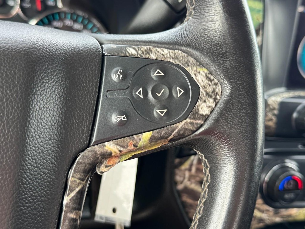 Chevrolet Silverado 1500 Vehicle Full-screen Gallery Image 19