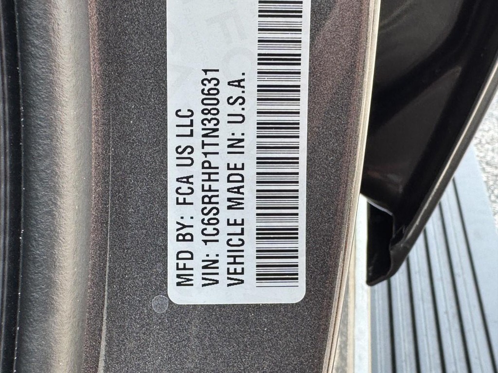 Ram 1500 Vehicle Full-screen Gallery Image 22