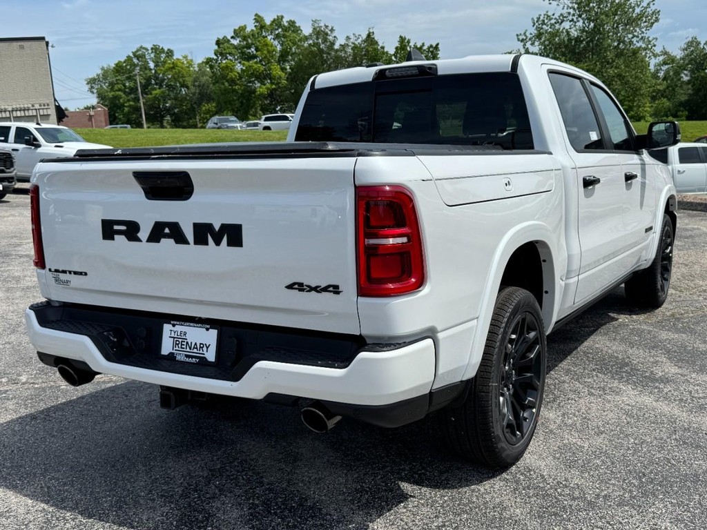 Ram 1500 Vehicle Full-screen Gallery Image 04