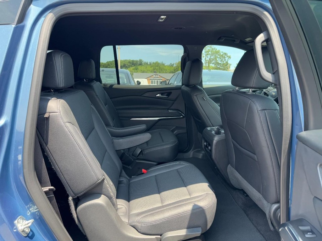 Chevrolet Traverse Vehicle Full-screen Gallery Image 10