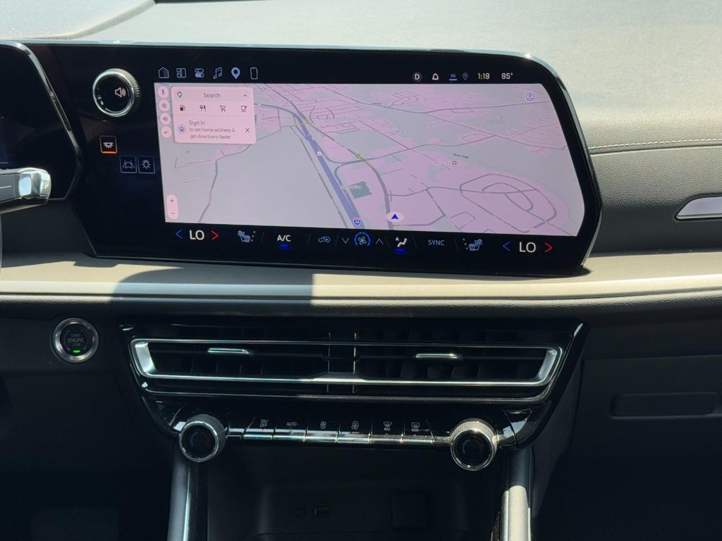 Chevrolet Traverse Vehicle Full-screen Gallery Image 14