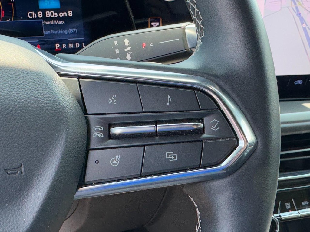Chevrolet Traverse Vehicle Full-screen Gallery Image 18
