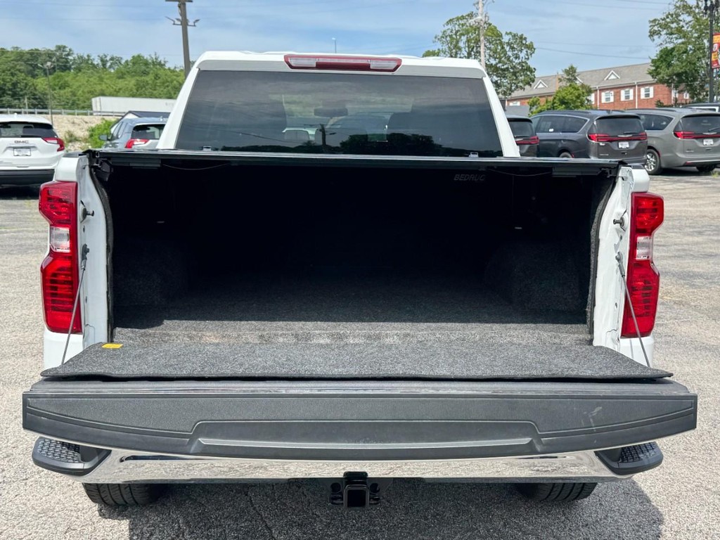 Chevrolet Silverado 1500 Vehicle Full-screen Gallery Image 06