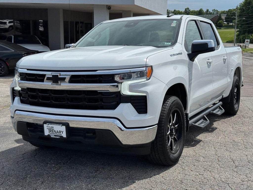 Chevrolet Silverado 1500 Vehicle Full-screen Gallery Image 10