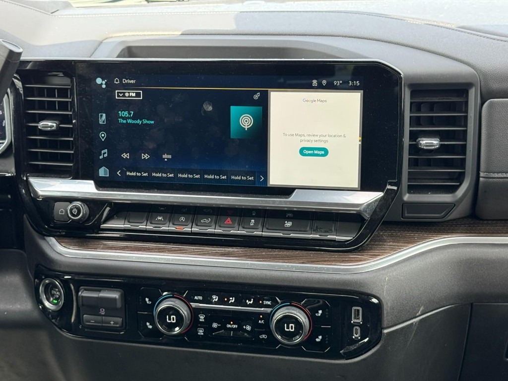 Chevrolet Silverado 1500 Vehicle Full-screen Gallery Image 15