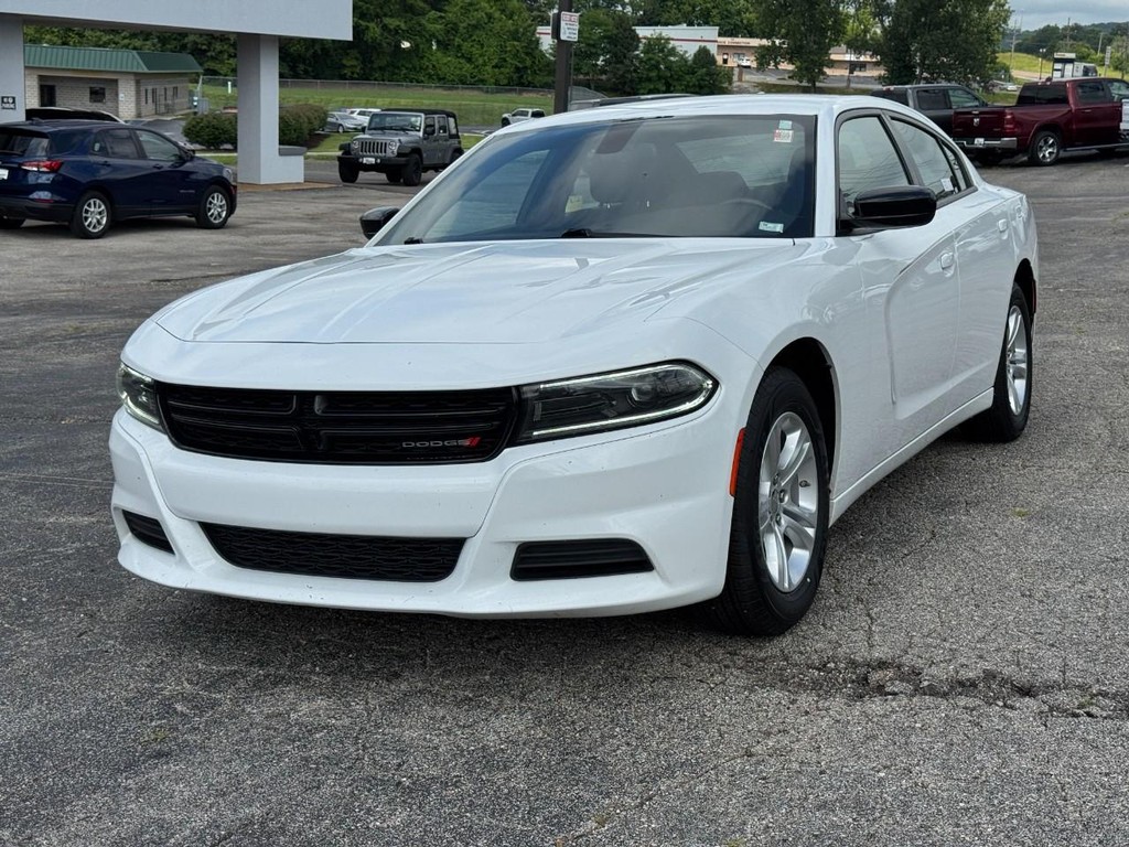 Dodge Charger Vehicle Full-screen Gallery Image 08