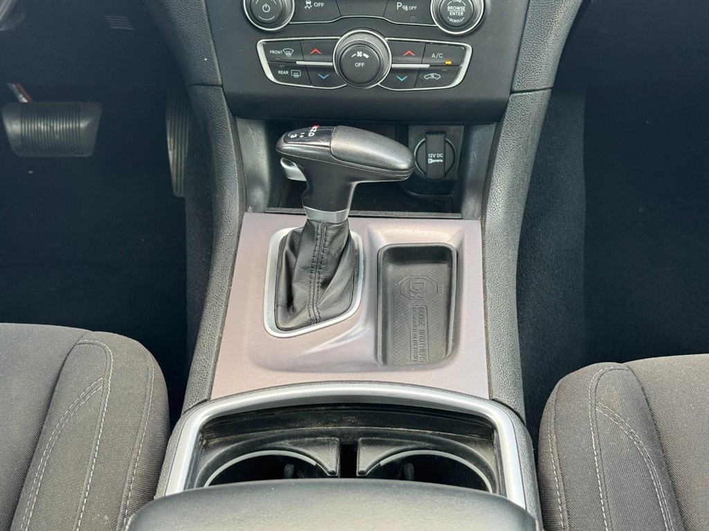 Dodge Charger Vehicle Full-screen Gallery Image 14