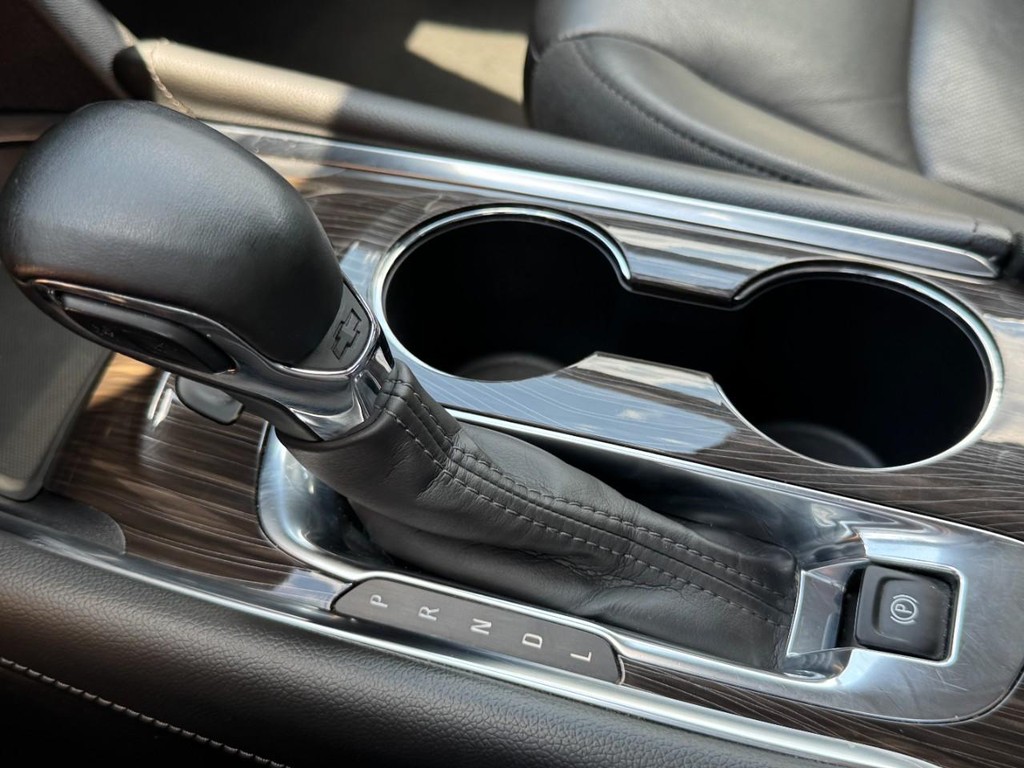 Chevrolet Malibu Vehicle Full-screen Gallery Image 20