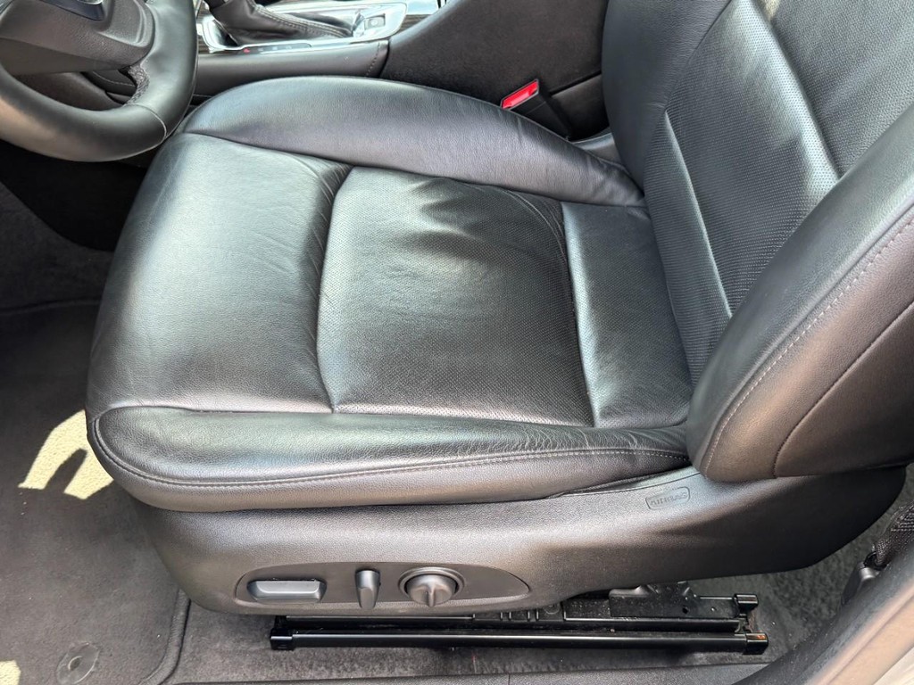 Chevrolet Malibu Vehicle Full-screen Gallery Image 25