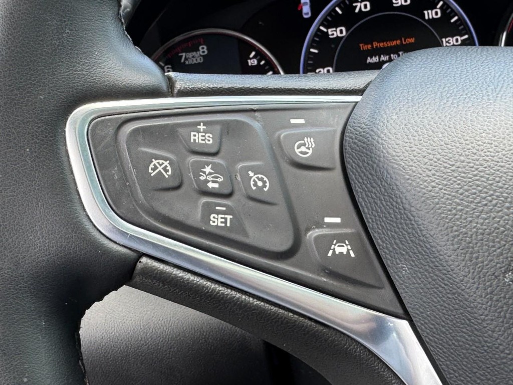 Chevrolet Malibu Vehicle Full-screen Gallery Image 18