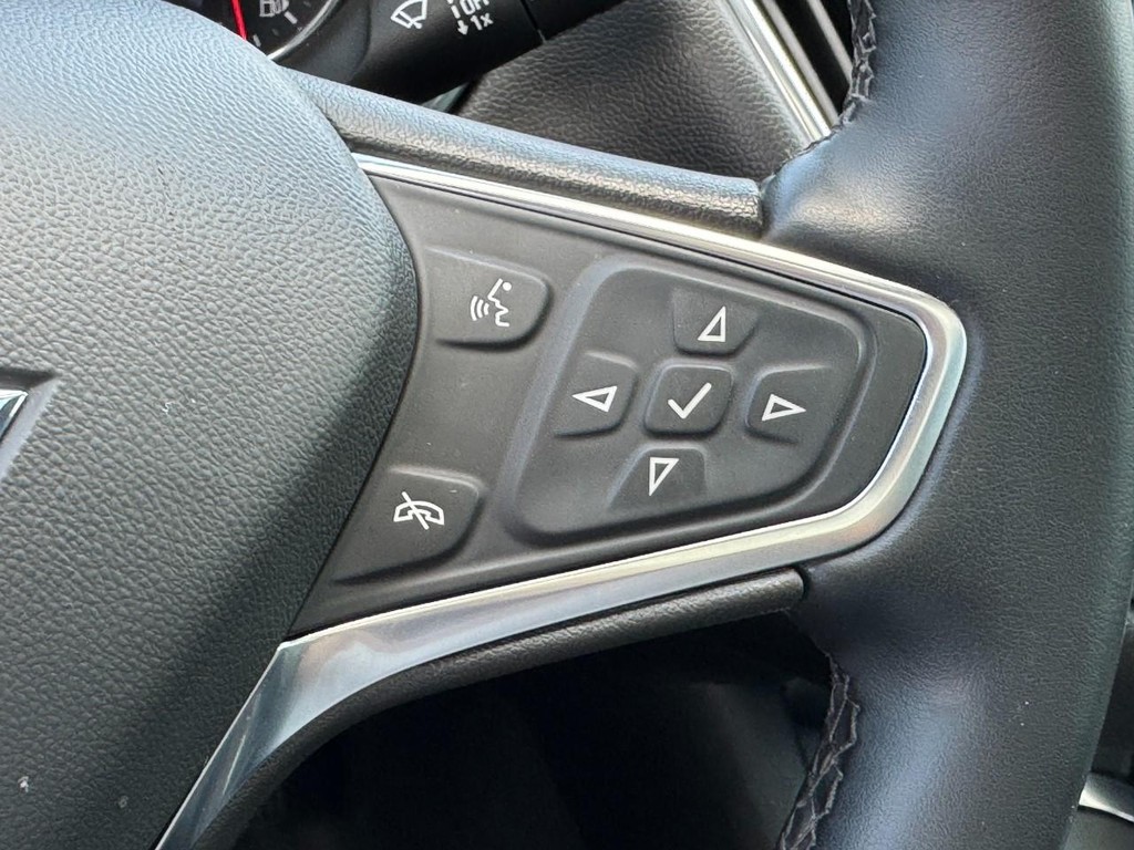 Chevrolet Malibu Vehicle Full-screen Gallery Image 19
