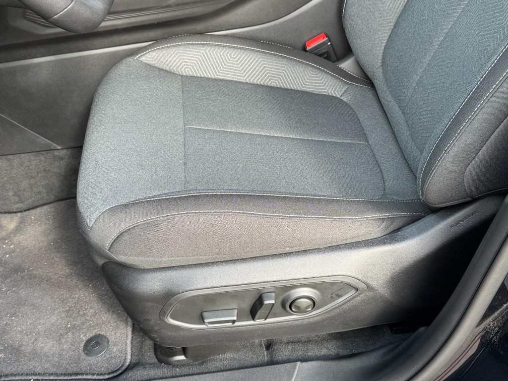 Jeep Cherokee Vehicle Full-screen Gallery Image 17