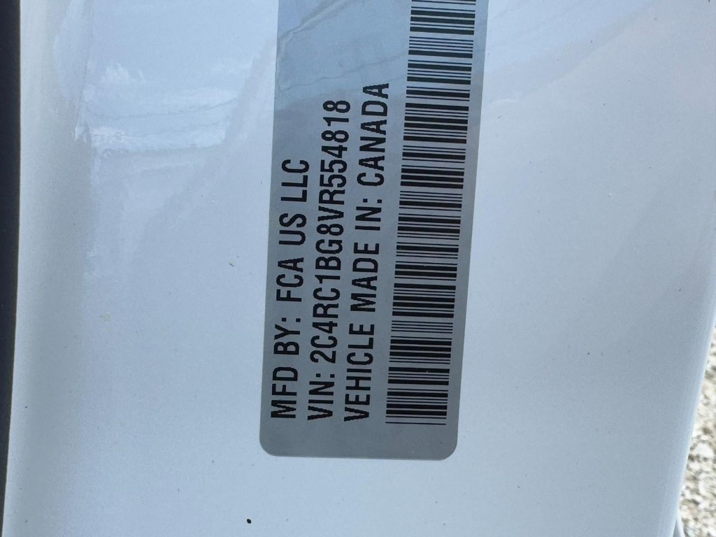 Chrysler Pacifica Vehicle Full-screen Gallery Image 21