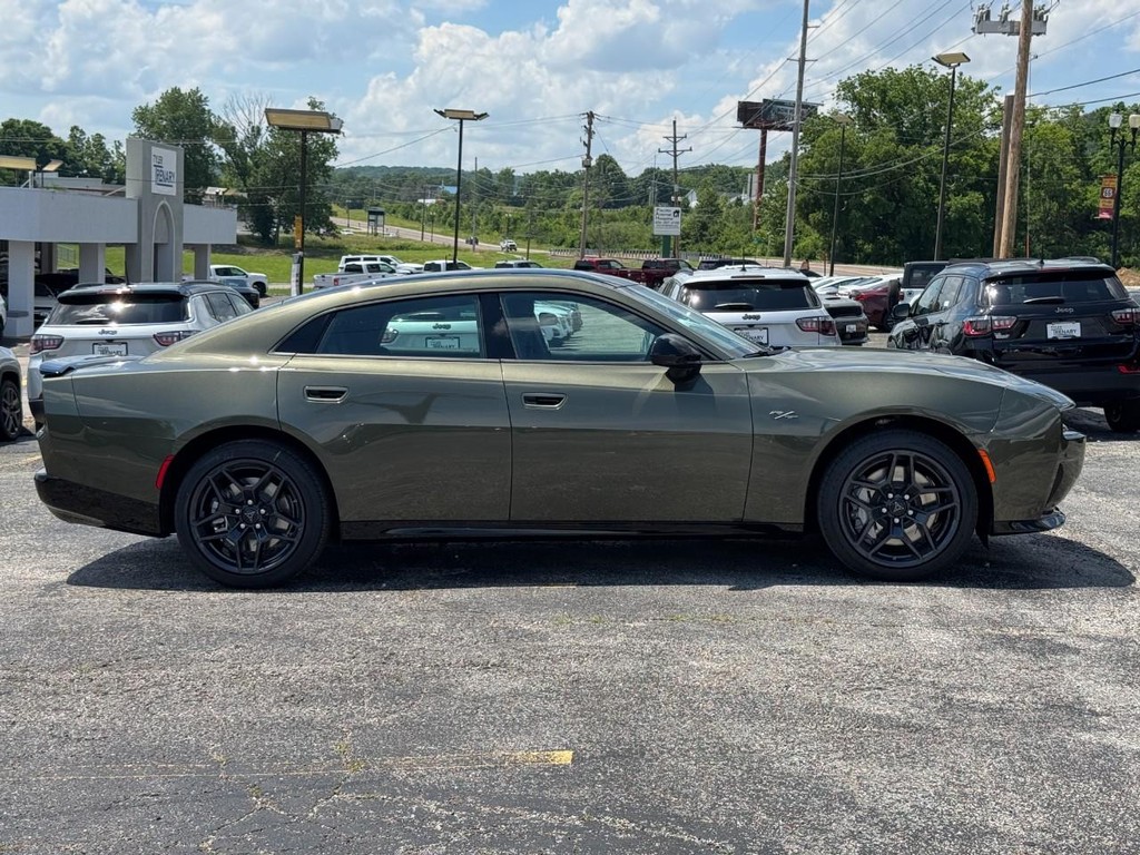 Dodge Charger Vehicle Full-screen Gallery Image 02