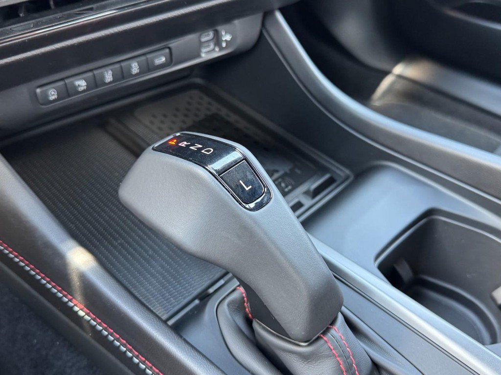 Dodge Charger Vehicle Full-screen Gallery Image 14