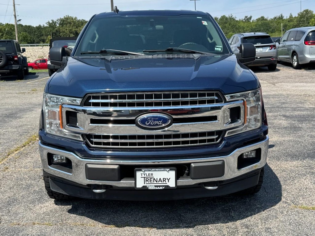 Ford F-150 Vehicle Full-screen Gallery Image 11