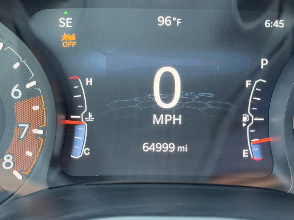 Jeep Compass Vehicle Full-screen Gallery Image 20
