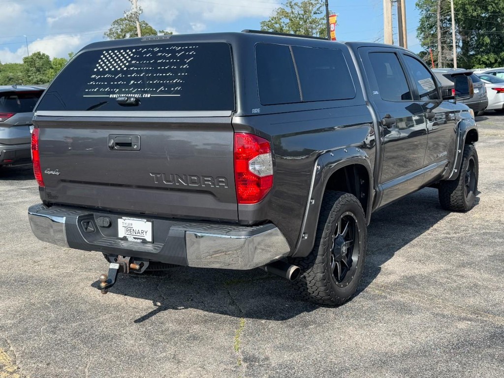 Toyota Tundra 4WD Truck Vehicle Full-screen Gallery Image 04