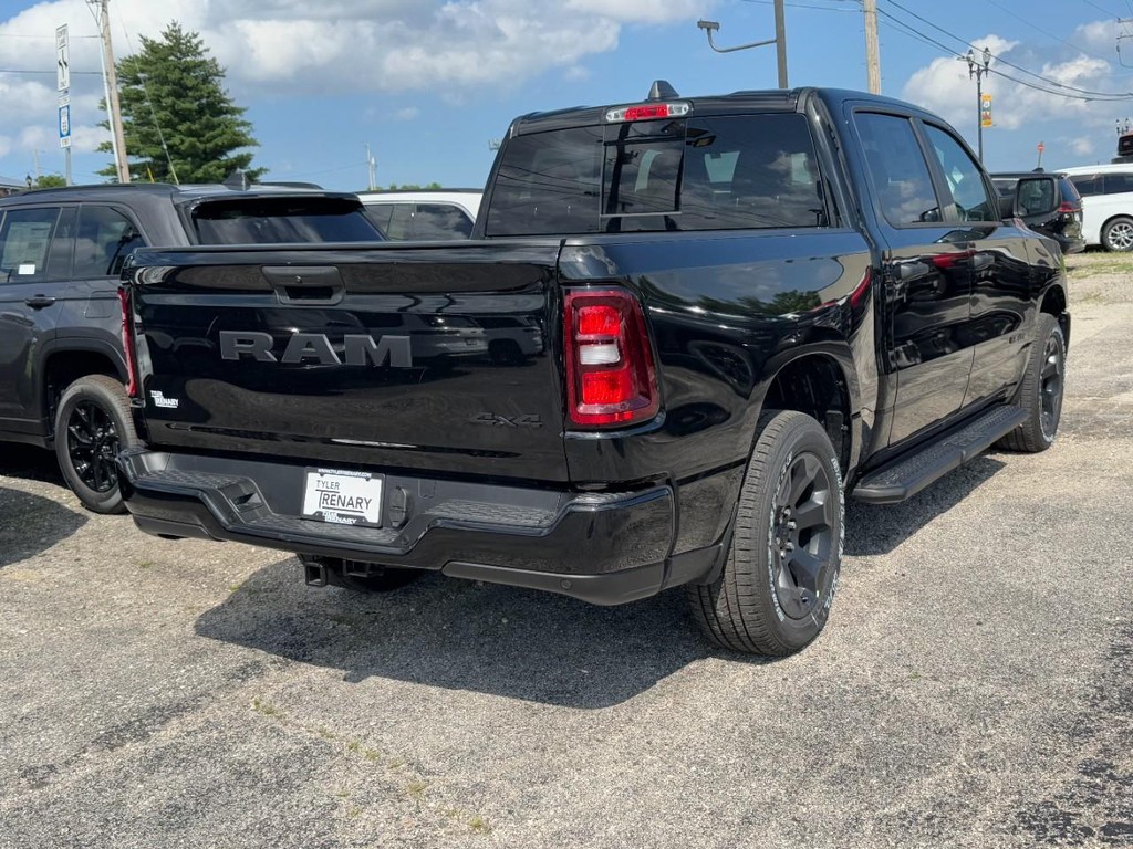 Ram 1500 Vehicle Full-screen Gallery Image 04