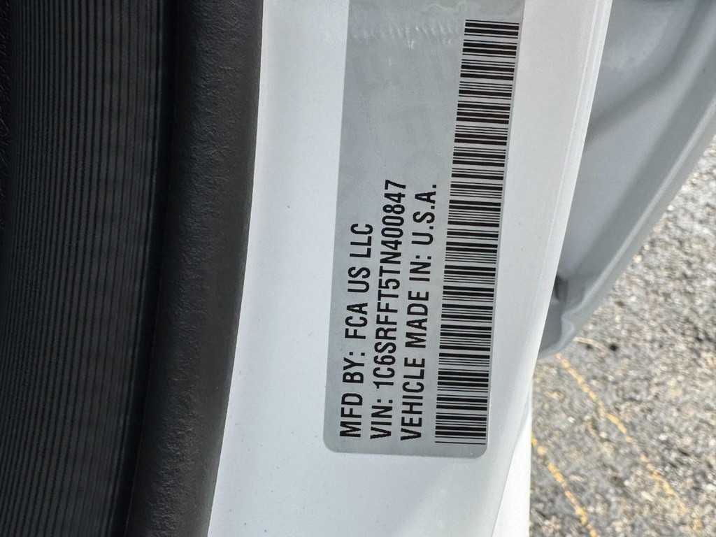Ram 1500 Vehicle Full-screen Gallery Image 20