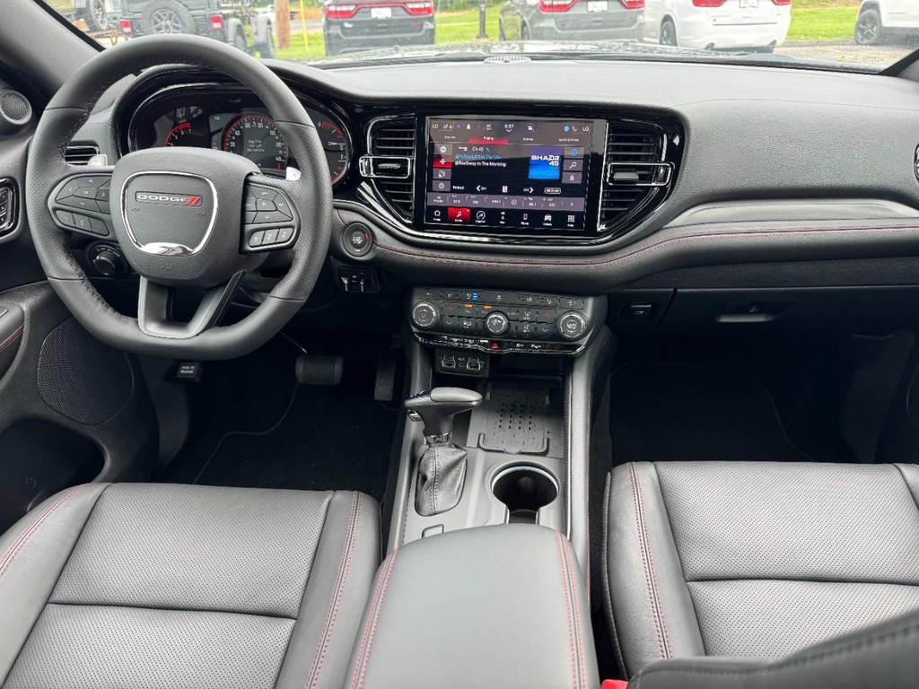 Dodge Durango Vehicle Full-screen Gallery Image 07