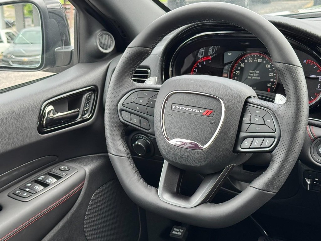Dodge Durango Vehicle Full-screen Gallery Image 09