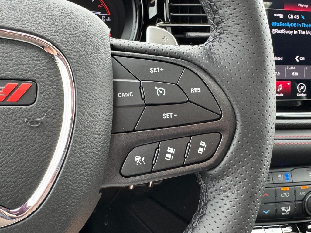 Dodge Durango Vehicle Full-screen Gallery Image 13