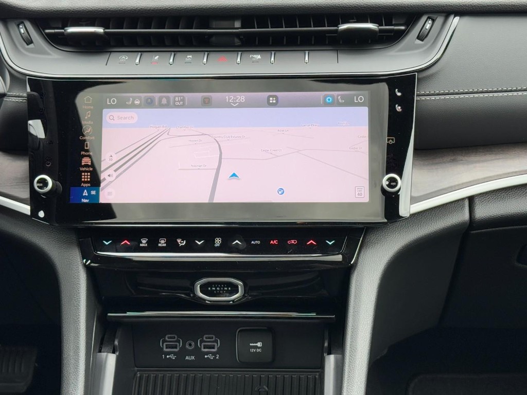 Jeep Grand Cherokee Vehicle Full-screen Gallery Image 10