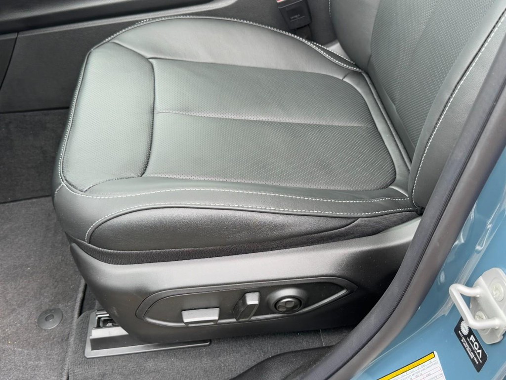 Jeep Grand Cherokee Vehicle Full-screen Gallery Image 19