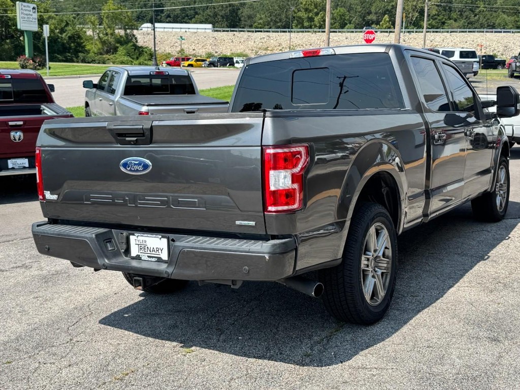 Ford F-150 Vehicle Full-screen Gallery Image 04