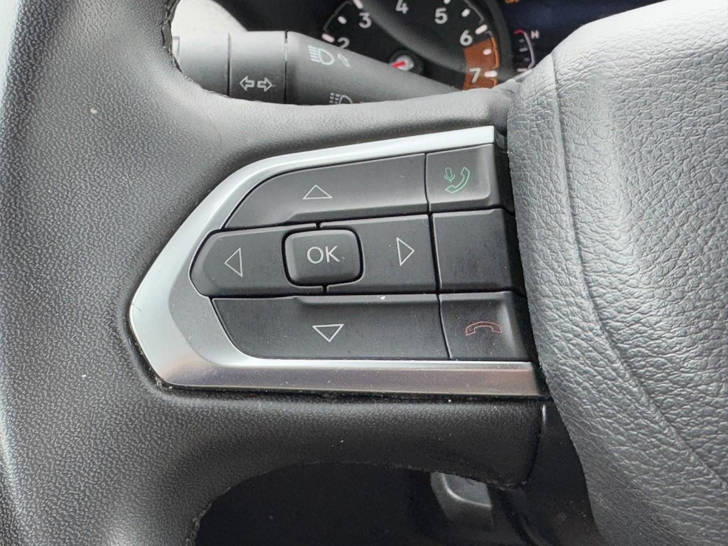 Jeep Compass Vehicle Full-screen Gallery Image 18