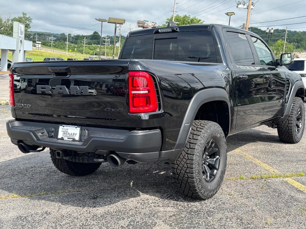 Ram 1500 Vehicle Full-screen Gallery Image 04