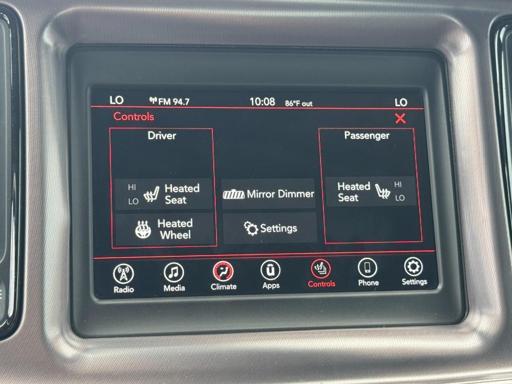 Dodge Challenger Vehicle Full-screen Gallery Image 21