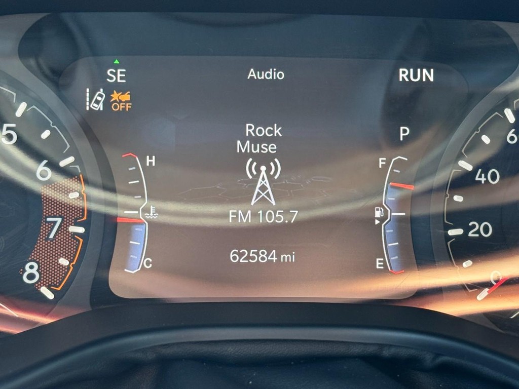 Jeep Compass Vehicle Full-screen Gallery Image 20