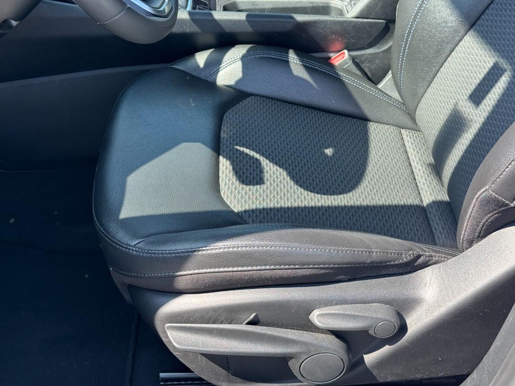 Jeep Compass Vehicle Full-screen Gallery Image 24