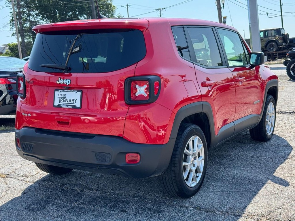 Jeep Renegade Vehicle Full-screen Gallery Image 04