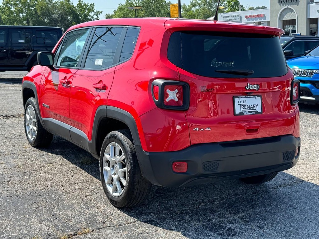Jeep Renegade Vehicle Full-screen Gallery Image 07