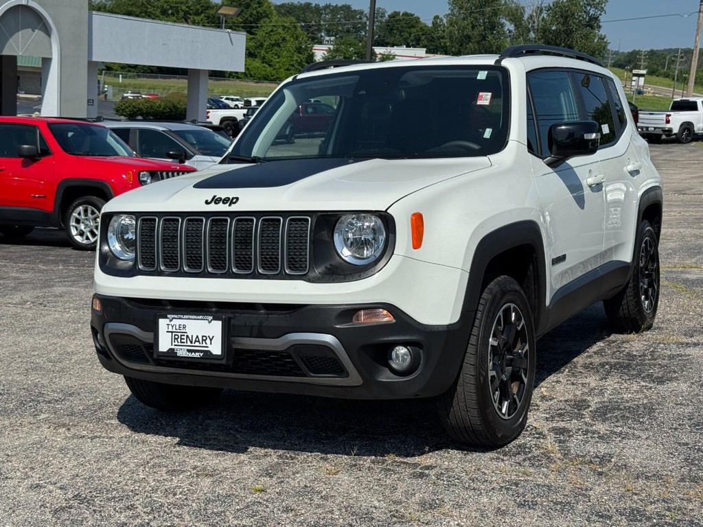 Jeep Renegade Vehicle Full-screen Gallery Image 10