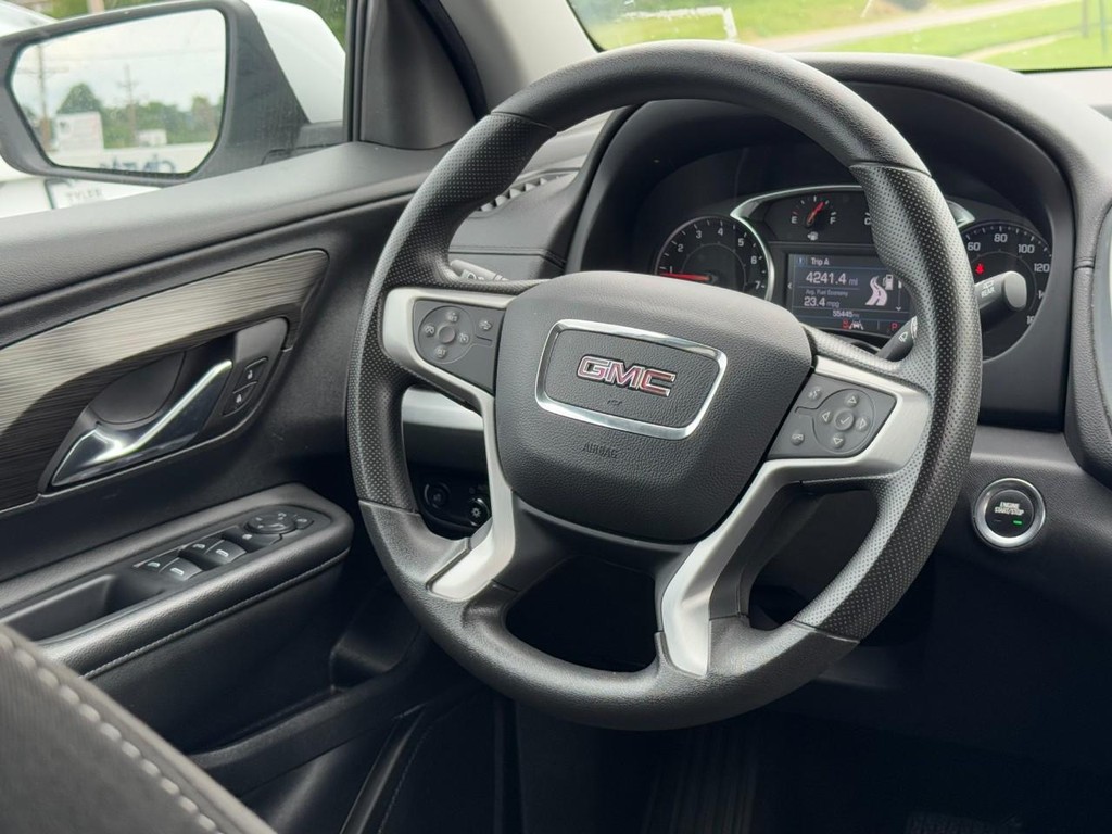 GMC Terrain Vehicle Full-screen Gallery Image 14