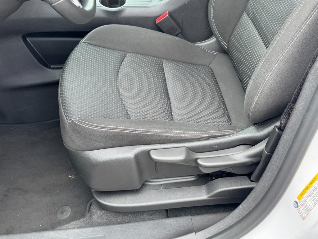 GMC Terrain Vehicle Full-screen Gallery Image 24