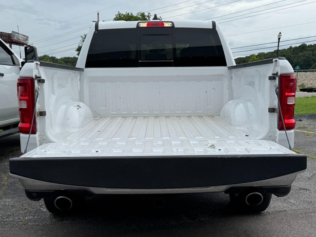 Ram 1500 Vehicle Full-screen Gallery Image 06