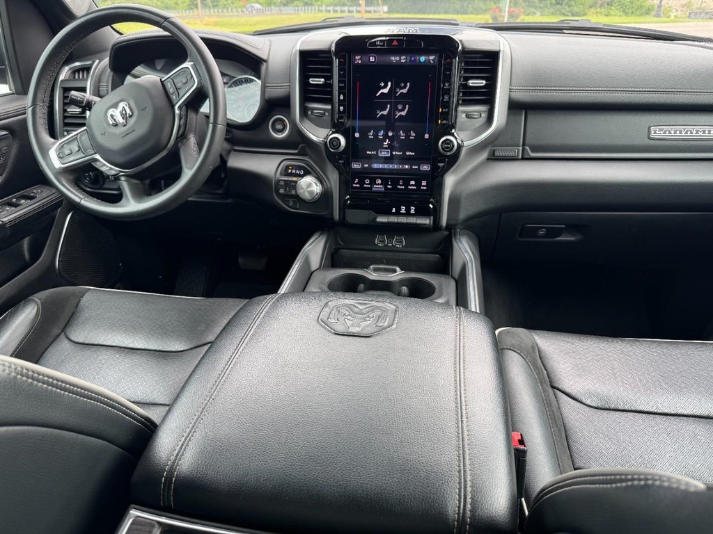 Ram 1500 Vehicle Full-screen Gallery Image 13
