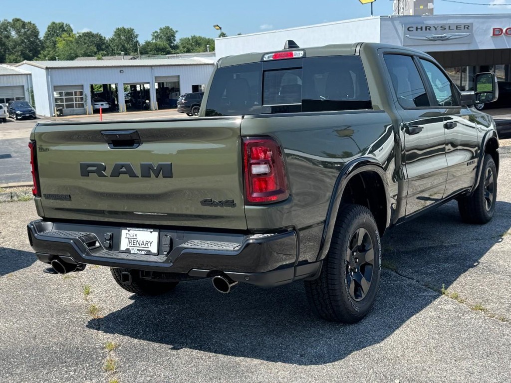 Ram 1500 Vehicle Full-screen Gallery Image 04